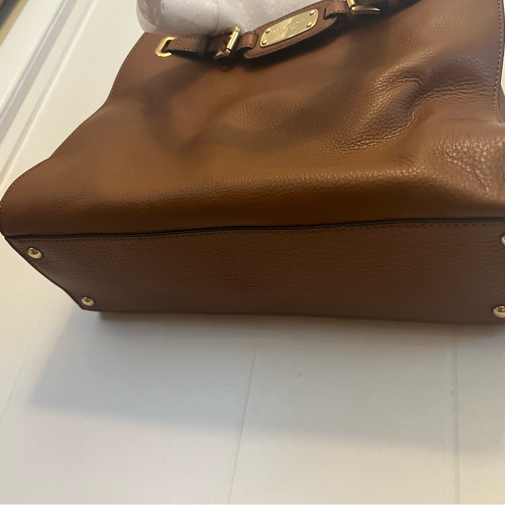 NWT | Michael Kors Hamilton Luggage Large NS Leather Tote!!! - Picture 7 of 9